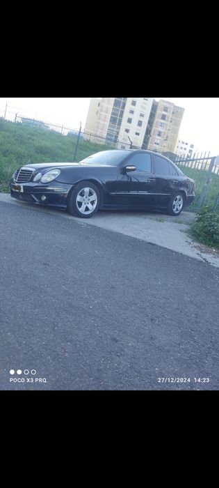 Mercedes-Benz E 320 — fotografia 4