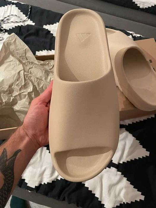 adidas Yeezy Slide .39