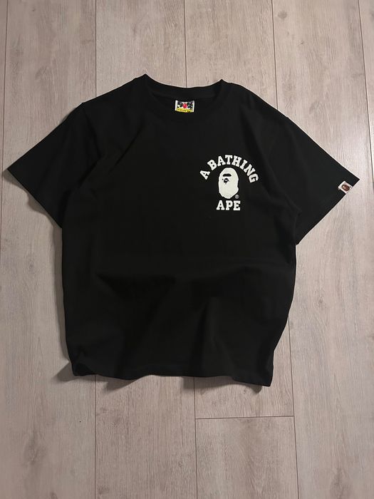 .Футболка Bape..