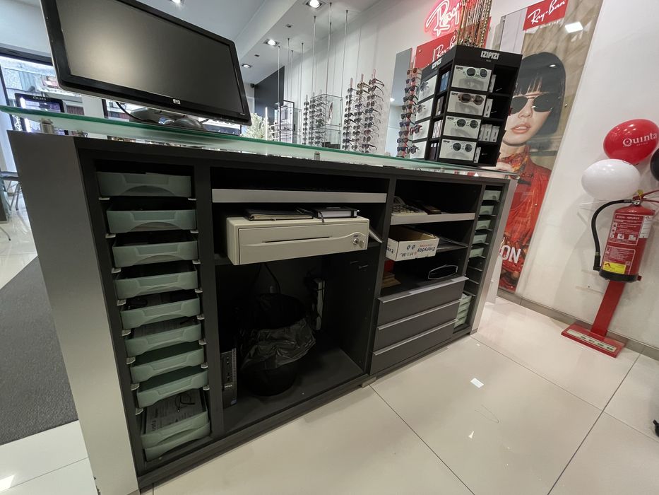 Mobiliário de Óptica para VENDA