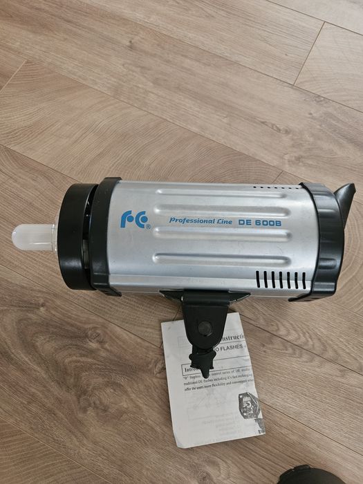 Falcon Eyes DE 600B, студійний спалах