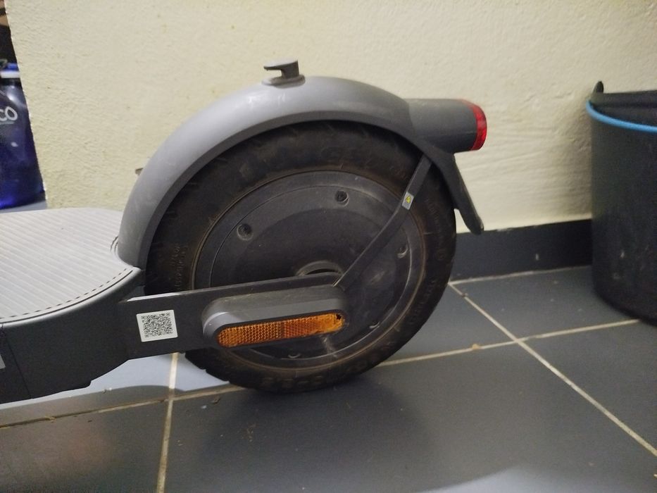 Trotinete Elétrica XIAOMI 4 Pro 2ª Geração(Vel. Máxima: 25 km/h