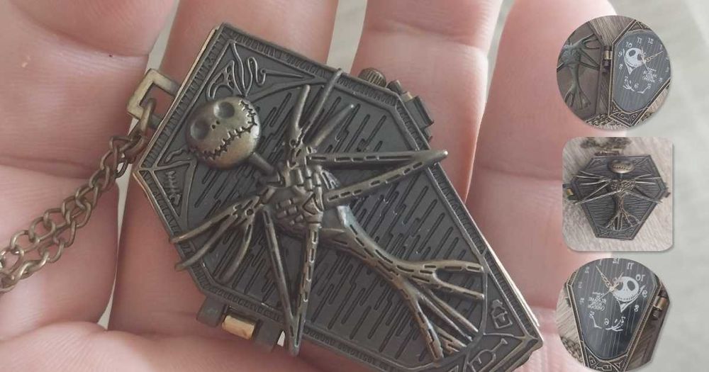 Relógio Estranho Mundo de Jack formato Caixão