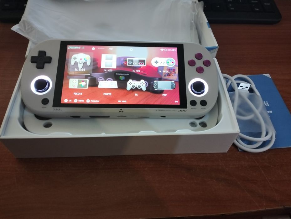 Consola Trimui Smart Pro 64GB