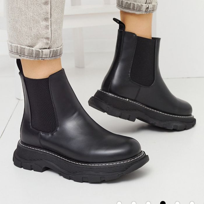 Женские стильные ботинки слипоны на толстой подошве