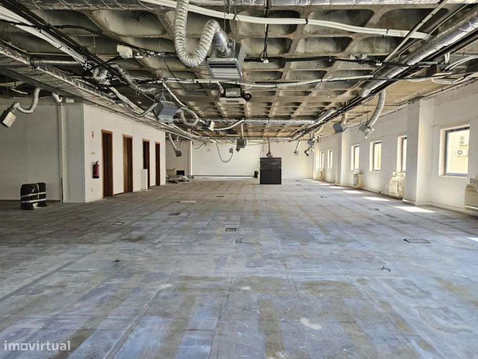 Arrendar Escritório Alfragide | 421 m2 | Edifício Stern