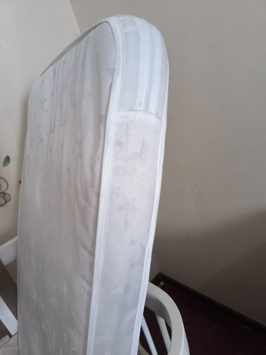 Дитяче ліжко для немовлят