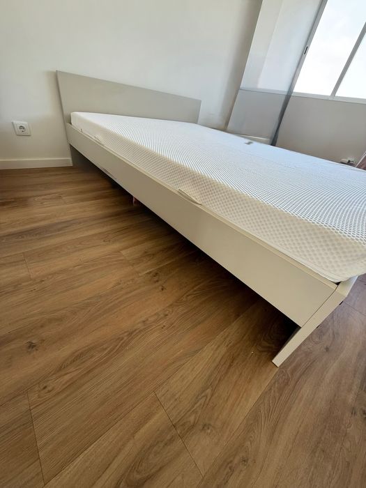 Cama Malm 140X200 cm