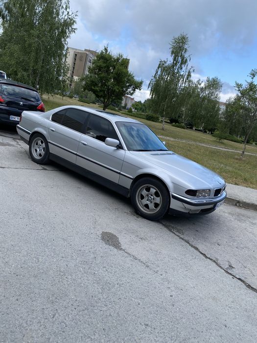 BMW 7 e38 730d bumer