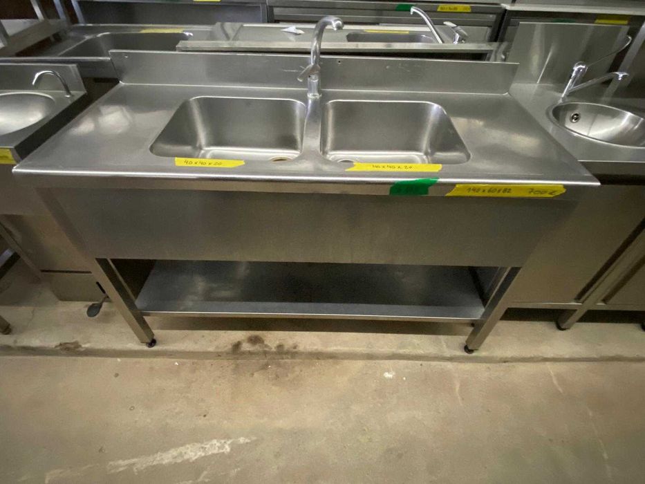 Bancada lava loiça em inox com 2 cubas grandes