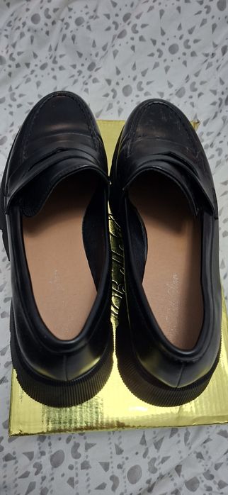 Sapatos pretos tam 39