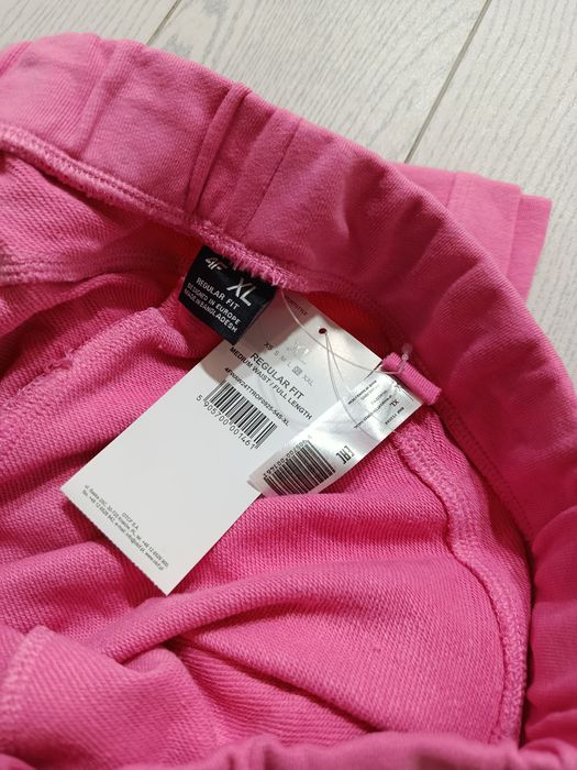 Nowe! Oryginalne 4F spodnie dresowe XL damskie różowe (461)