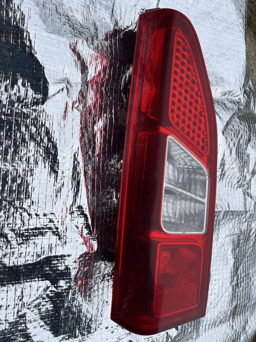 Продам для вантажівок фонарь задний Peugeot Partner Citroen Berlingo