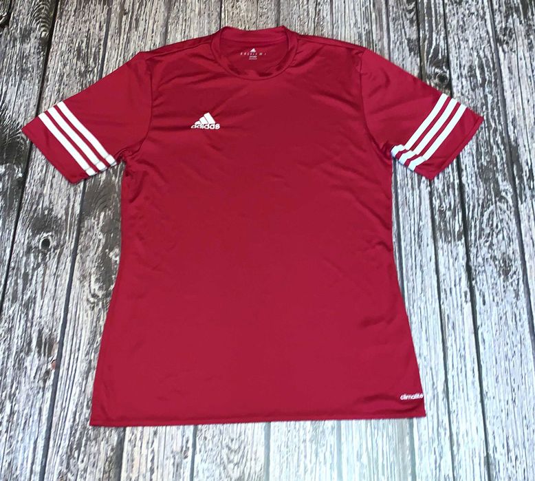 Футбольная форма Adidas для мужчины, размер М