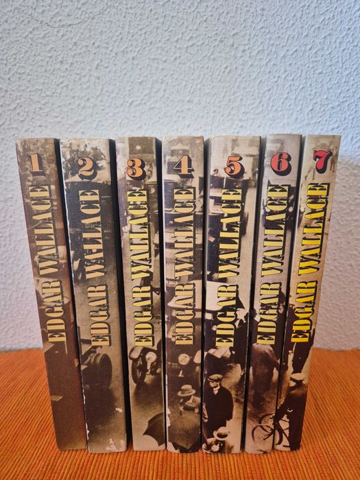 Coleção 7 Livros de "As Melhores Obras Policiais de Edgar Wallace", Novos