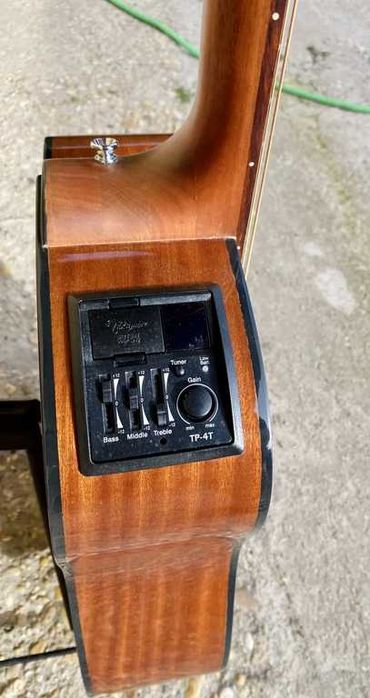 TAKAMINE eletrico violão aço