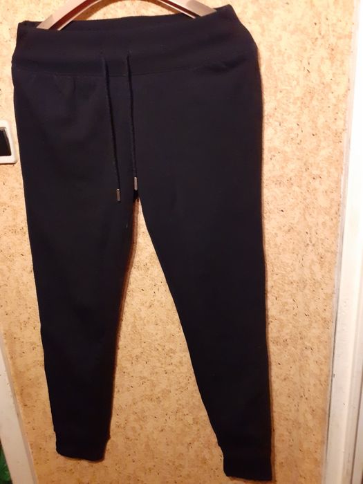 Dresy damskie wysokiej  jakości H & M