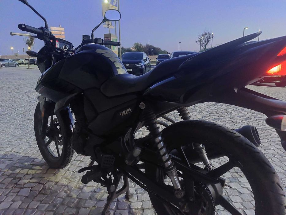 Mota Yamaha YS125