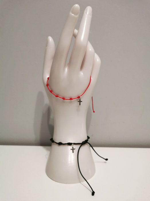 Zestaw 5 różańcow w formie bransoletek z krzyżykami