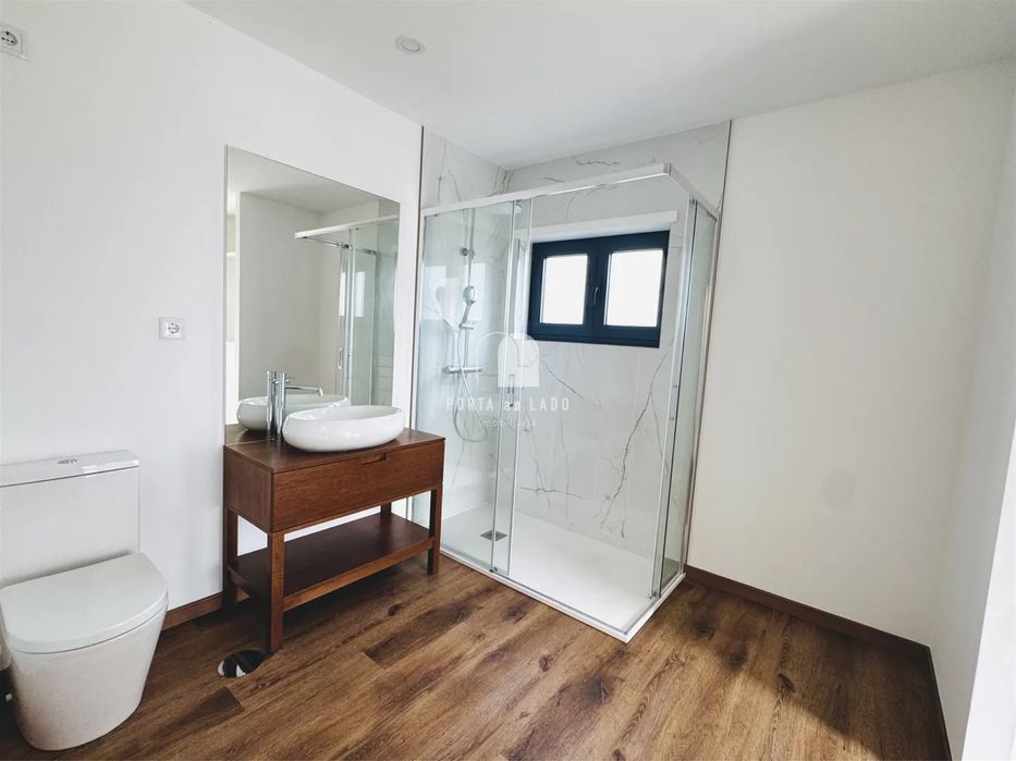 Moradia T4 térrea- Arada- Arrendamento