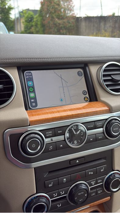 Land Rover Discovery 4 — photo 2