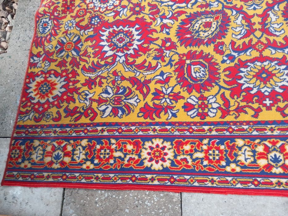 Sprzedam fajny dywan 230x200 cm