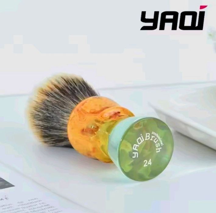 Помазок для бритья фирменный барсук  YAQI