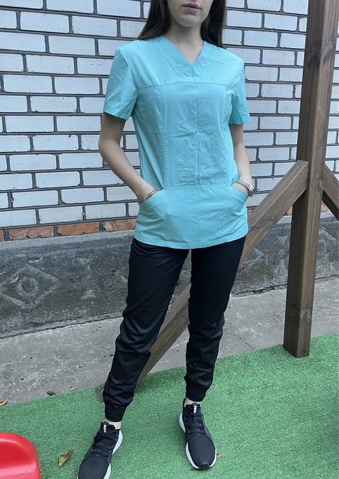 Медицинский костюм