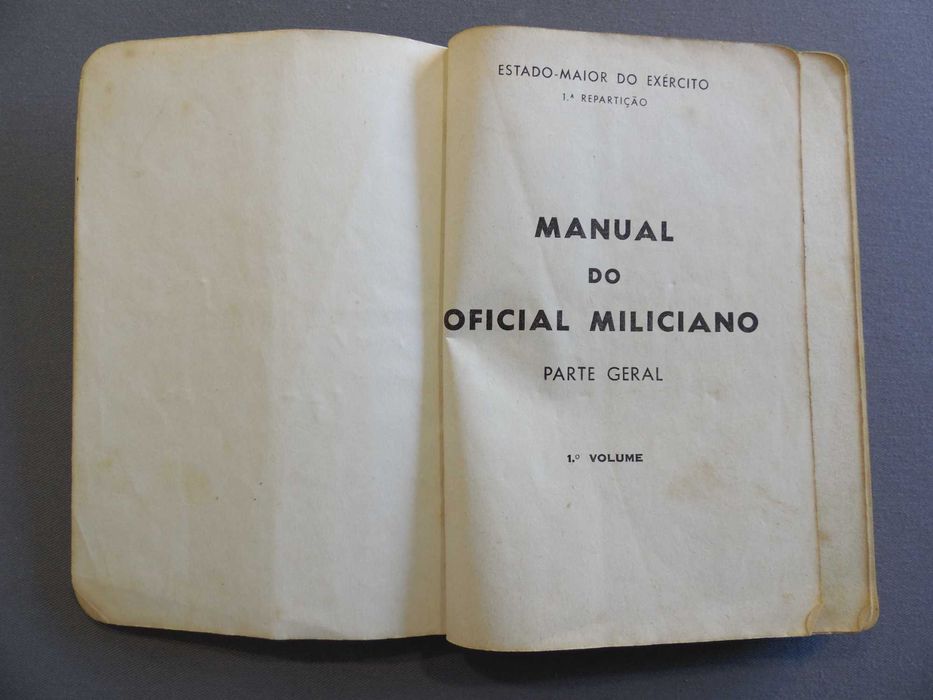 Livro Manual do Oficial Miliciano Parte Geral 1º Volume - 1957