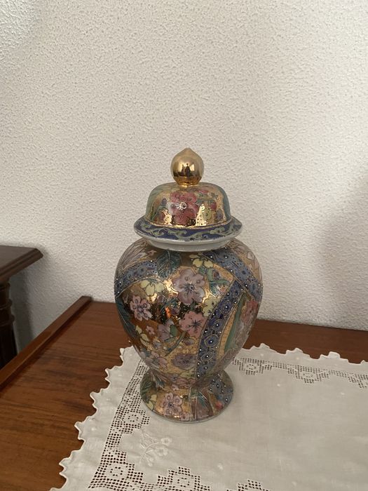 Decorative Jug443510170154455040