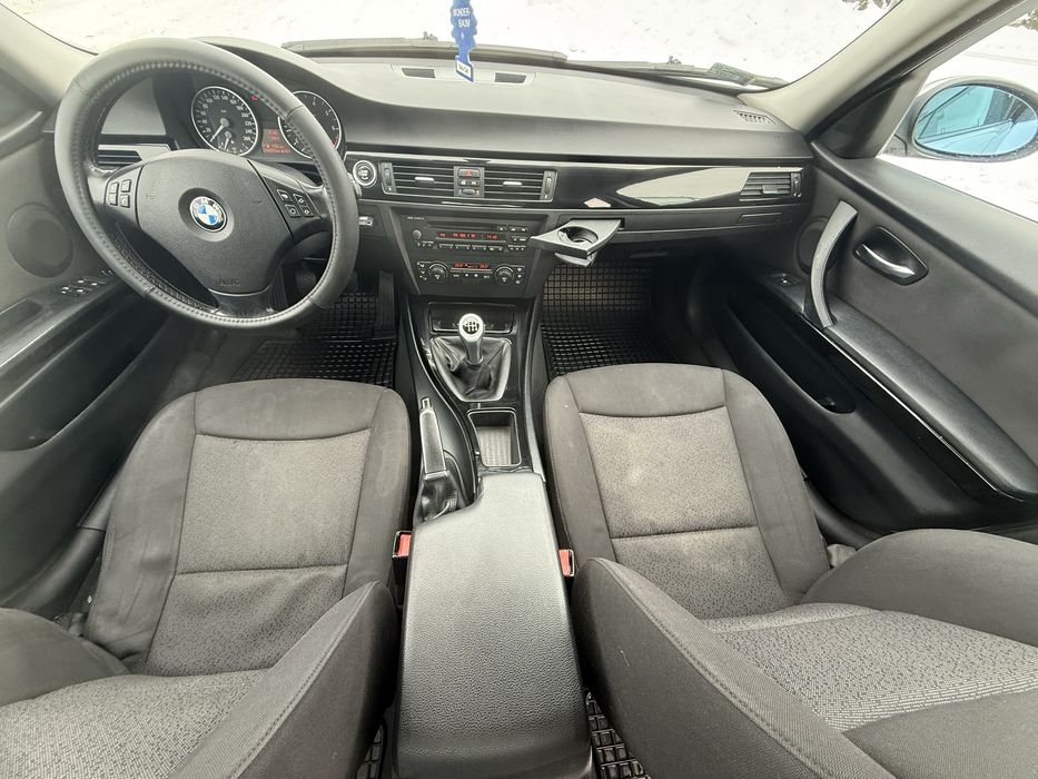 BMW E90 Seria 3 320i 150km 2005r