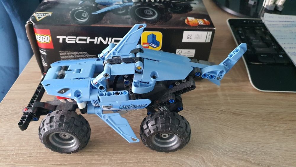 Lego technic 42134. Używane kompletne.