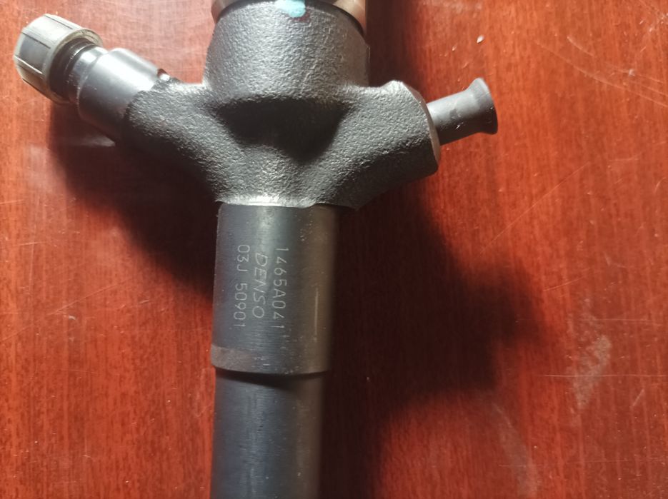 Форсунка DENSO 1465A041
