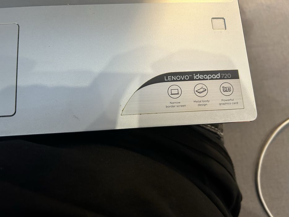 Laptop lenovo 720