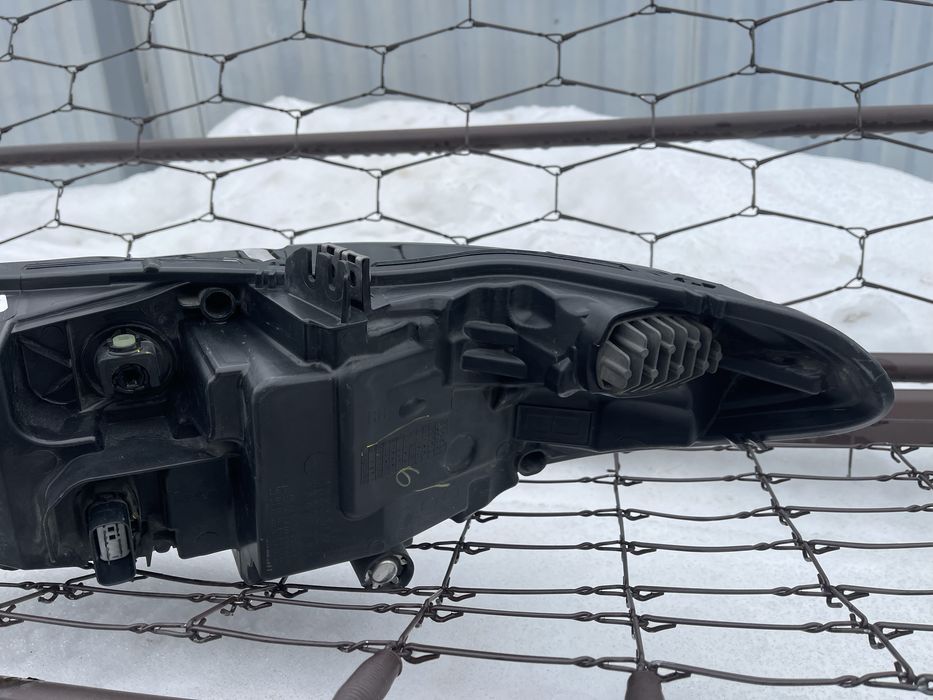 Фара права Ford Fusion full led