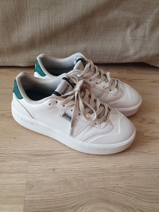 Sneakersy białe Bench r.36