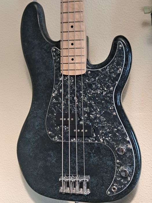 Baixo elétrico squier precision