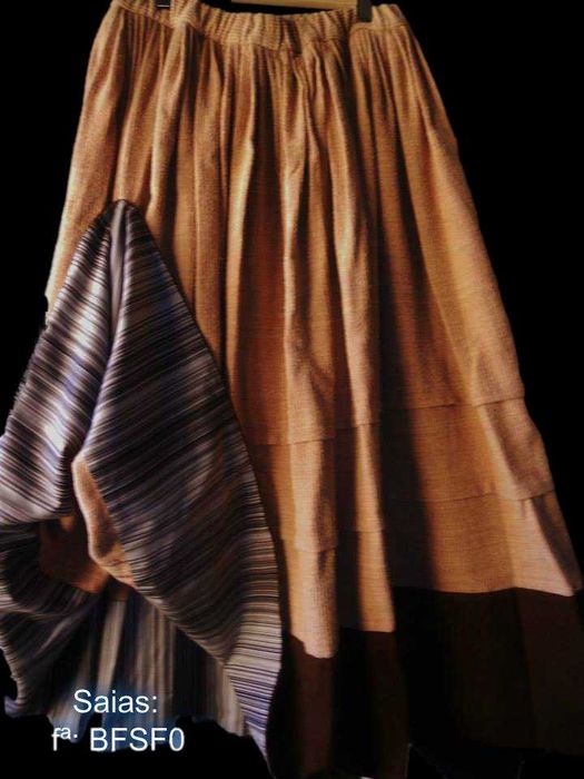 Saias variadas e lindas