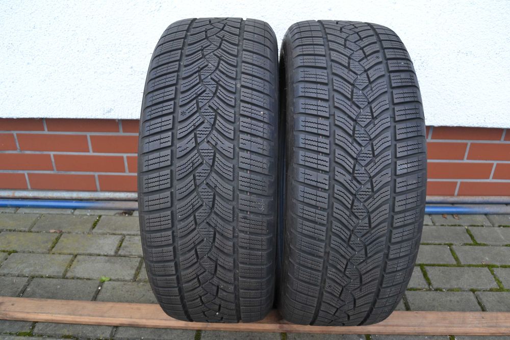 2x zima 225/55r17 Goodyear Ultragrip 2023rok 225/55-17 Performance