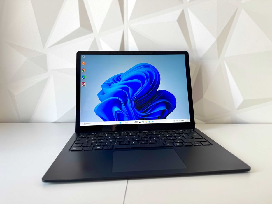 Уцінка! Microsoft Surface Laptop 3/i5-1035G7/8Gb/256Gb/touch 13" 2K/Гарантія