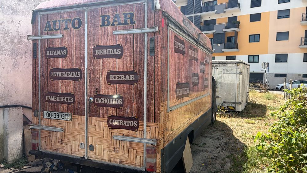 Auto bar (carrinha bar)