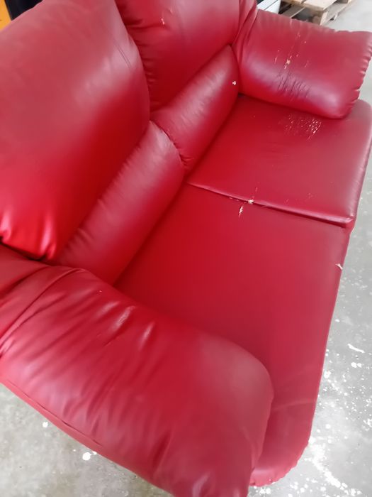 Sofá vermelho - 2lug