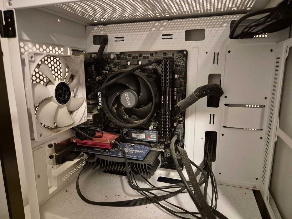 Desktop Gamer Ryzen 5 2600 Gt 730 16Gb ram 128 Ssd nvme 1 tb hdd