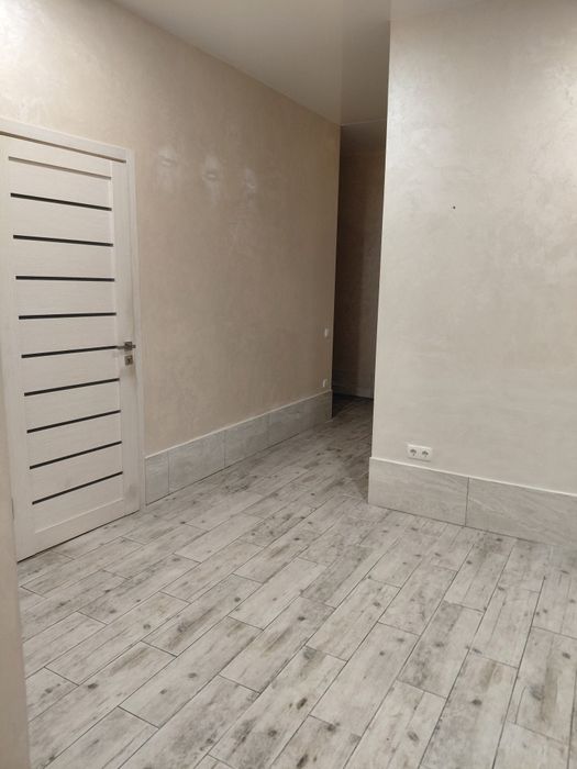 Ціну знижено! Оренда комерц.прим. 78м.кв.від власника з окремим входом в районі Акварелі