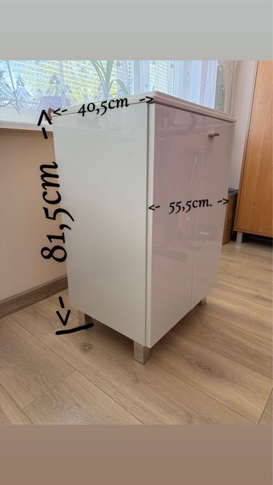 Szafka z umywalką Roca