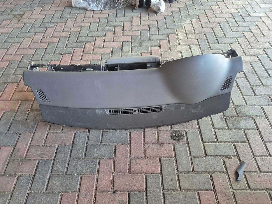 торпеда з подушкою Audi A8 D3 2002–2009 панель торпеда ауді а8 д3