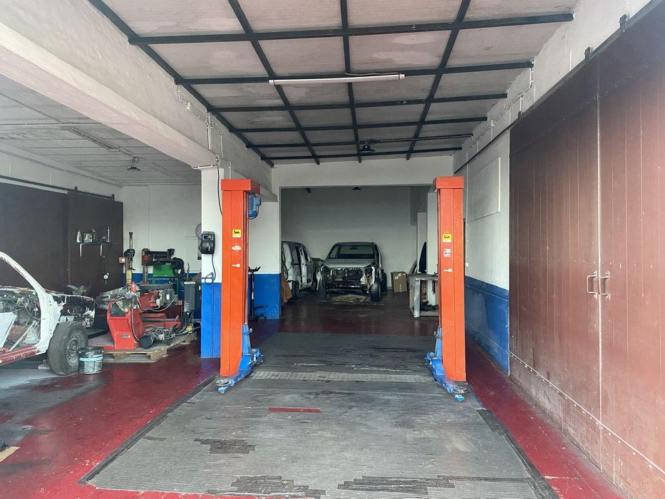Oficina Automóvel/Armazém