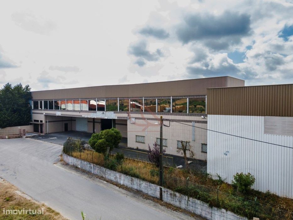 Warehouse in Vilar dos Prazeres, Ourém, with a land area of 13,020 m².