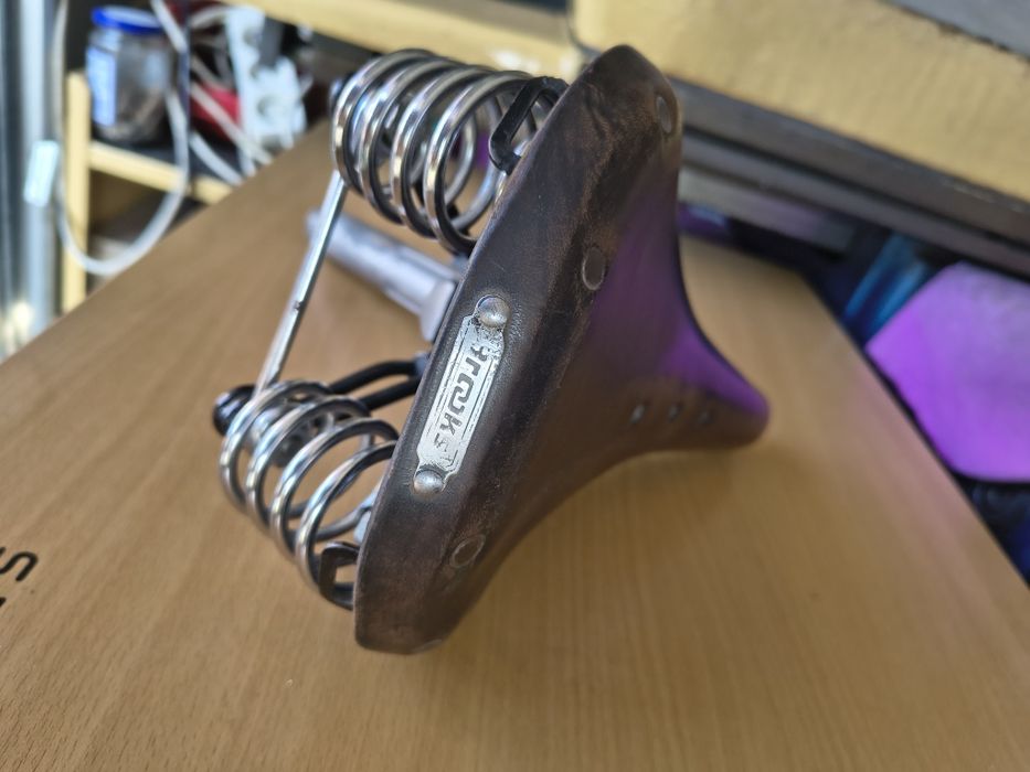 Brooks B66, oryginalny BDB stan