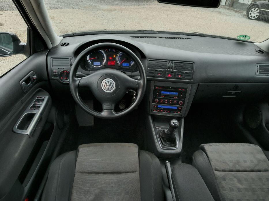 VOLKSWAGEN GOLF IV • 1.4 Benzyna MPI • Climatronic • z Niemiec